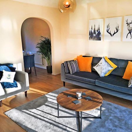 Emerald House - Spacious 3 Bed House With Ensuite Parking Gardens And Netflix Лемингтън Спа Екстериор снимка