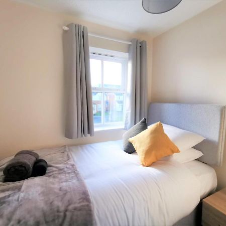 Emerald House - Spacious 3 Bed House With Ensuite Parking Gardens And Netflix Лемингтън Спа Екстериор снимка