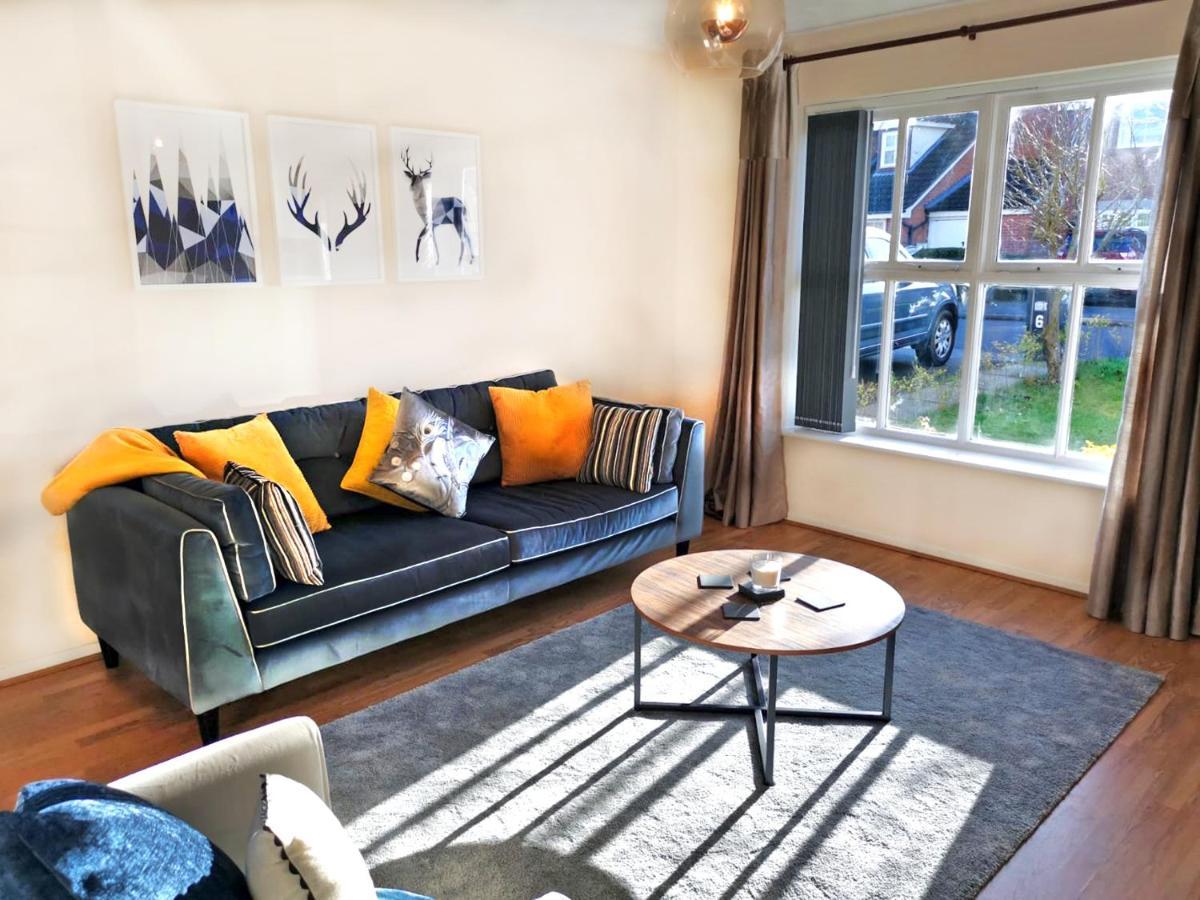 Emerald House - Spacious 3 Bed House With Ensuite Parking Gardens And Netflix Лемингтън Спа Екстериор снимка